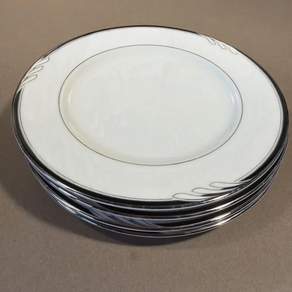 Oscar de la Renta Fine Ivory Hospitality Platinum Black 4 Salad Plates LAF-13
